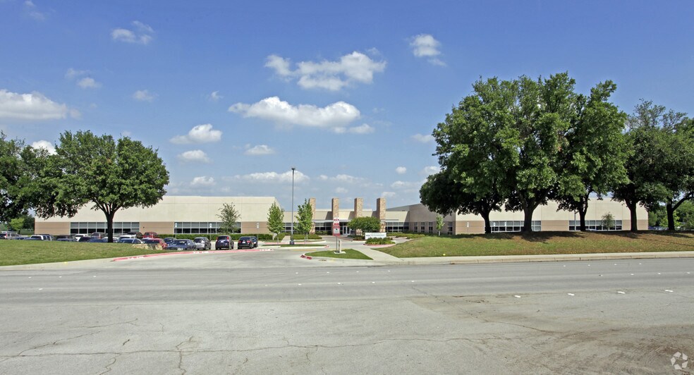More Photos Of 4950 Amon Carter Blvd, Fort Worth Office For Lease