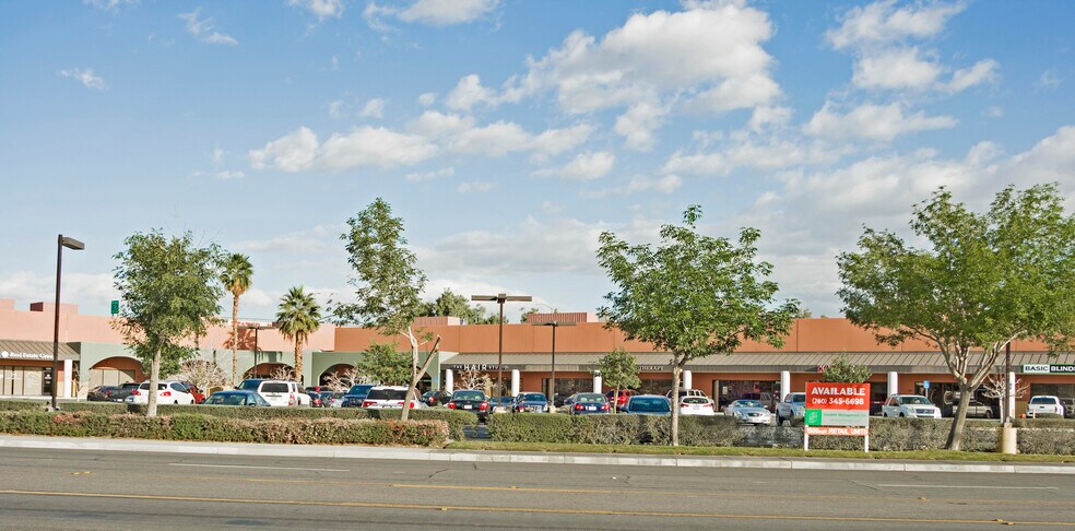 More Photos Of 78078 Country Club Dr, Bermuda Dunes Unknown For Lease