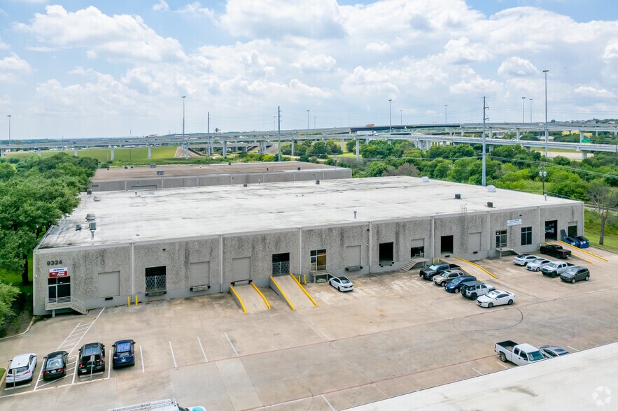 More Photos Of 9324 Neils Thompson Dr, Austin Warehouse For Lease