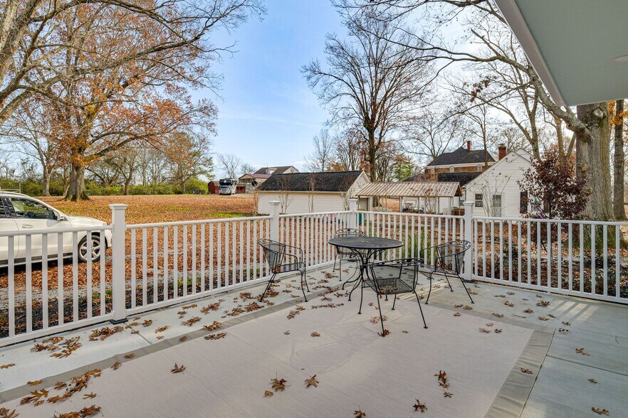 More Photos Of , Lewisburg Specialty For Sale