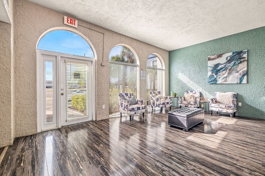More Photos Of 7315 W Hanna Ave, Tampa Apartments For Sale