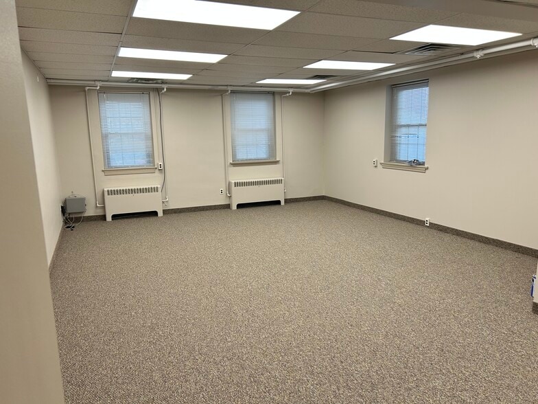 More Photos Of 19 Jenkins Ave, Lansdale Office For Lease