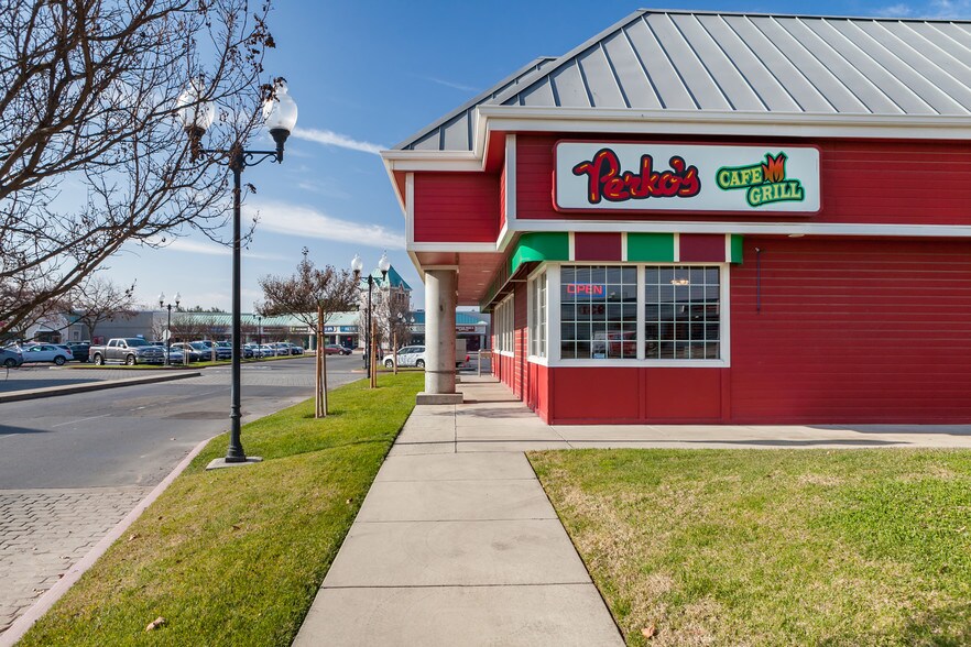 More Photos Of 901 N Carpenter Rd, Modesto Unknown For Lease