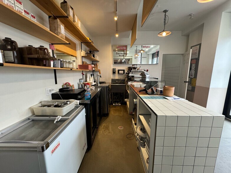 More Photos Of 1210 Halsey St, Brooklyn General Retail For Lease