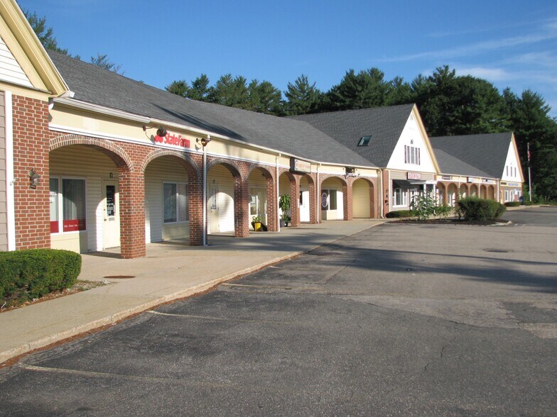 More Photos Of 44 Lafayette Rd, North Hampton Storefront Retail Office For Lease