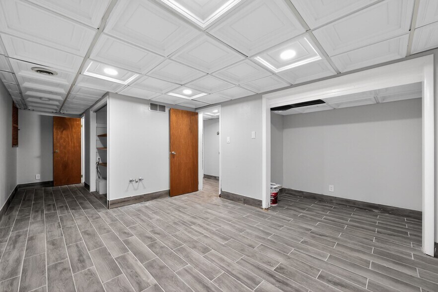 More Photos Of 1701 Wynwood Dr, Cinnaminson Medical For Sale