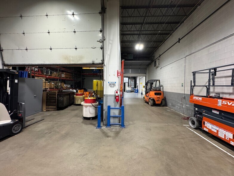 More Photos Of 7955 Wallace Rd, Eden Prairie Manufacturing For Sale