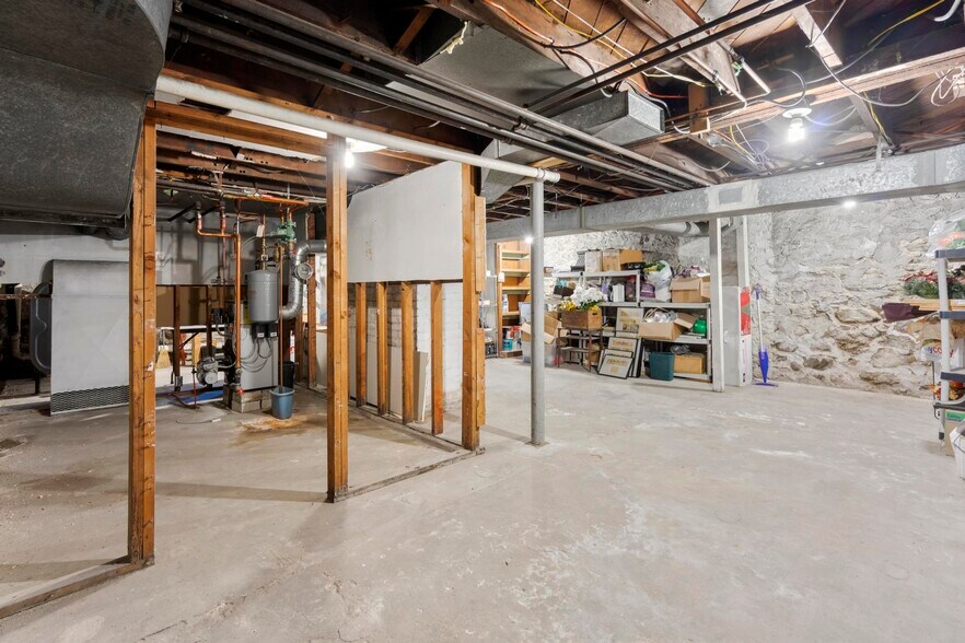 More Photos Of 158 East Ave, Norwalk Office For Lease