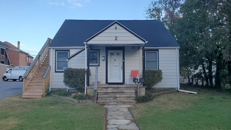 Primary Photo Of 2 Oakway Rd, Timonium Office For Lease