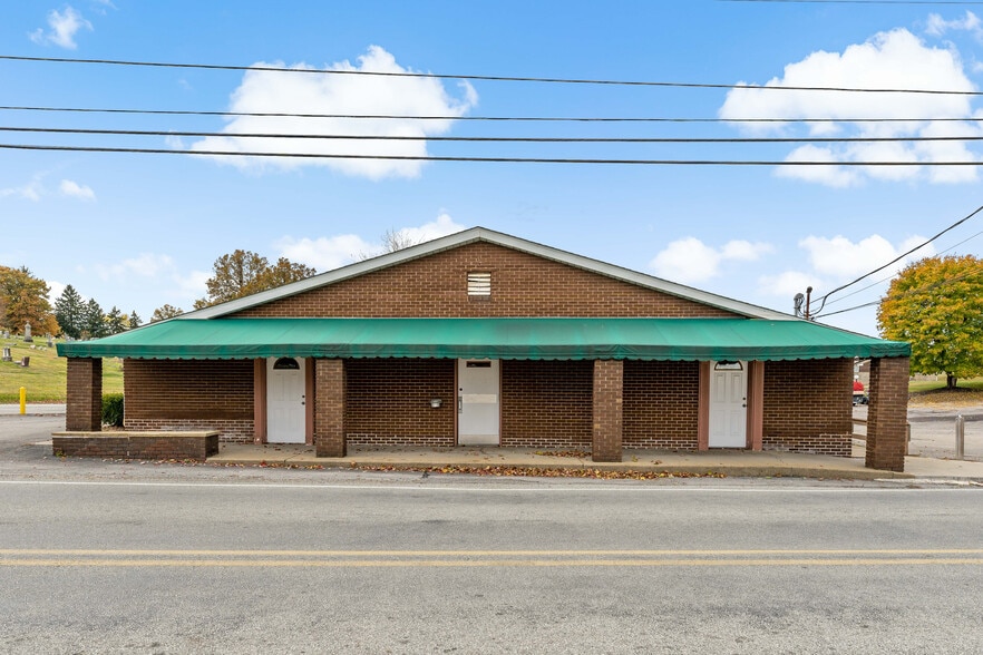 Primary Photo Of 180 Butler St, Saxonburg Restaurant For Lease