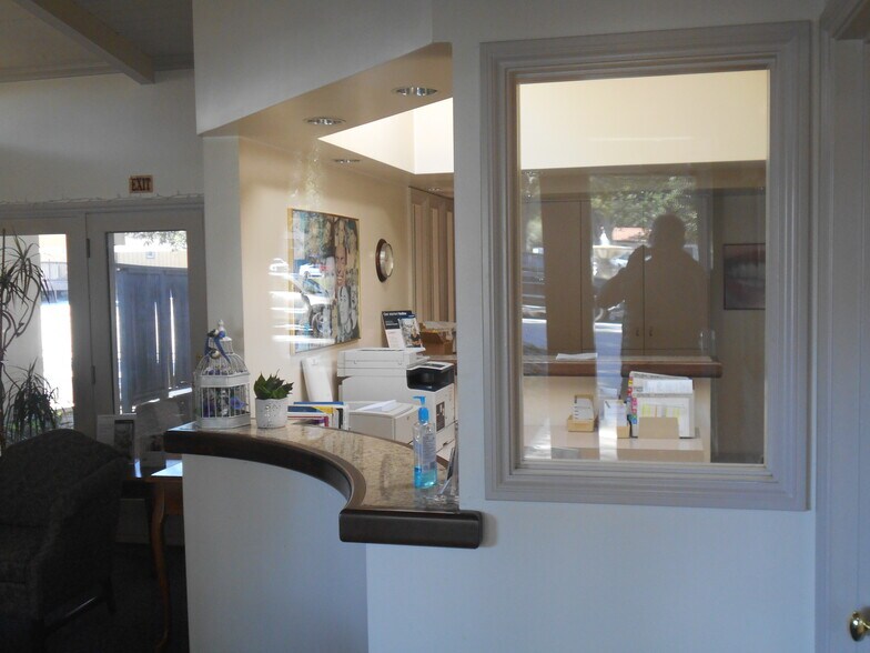 More Photos Of 5942 West Mall, Atascadero Office For Sale
