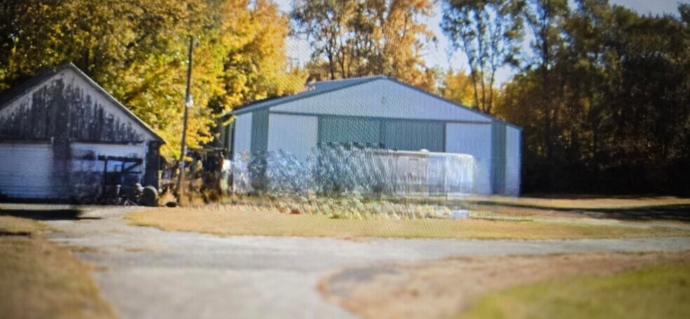 More Photos Of 1103 N US Highway 41, Morocco Land For Sale