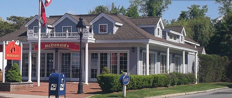 More Photos Of 115 W Broadway, Port Jefferson Fast Food For Sale