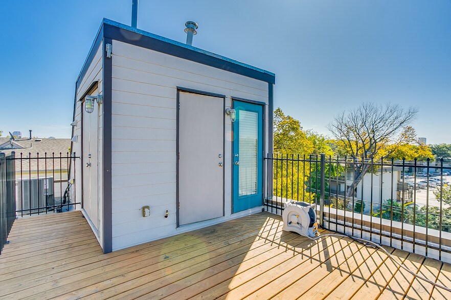 More Photos Of 4950 Cedar Springs Rd, Dallas Apartments For Sale