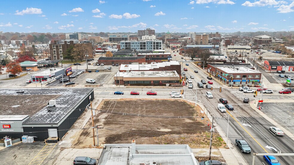 More Photos Of 401 S Neil St, Champaign Land For Lease