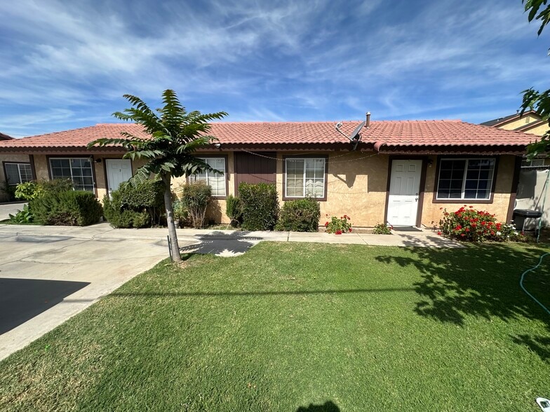 More Photos Of 12400 Main St, Lamont Apartments For Sale