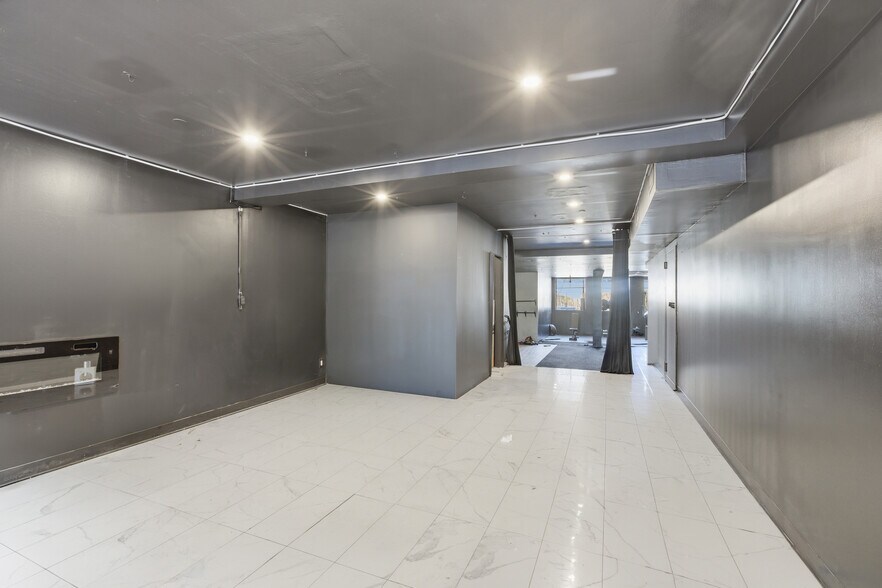 More Photos Of 319 Broadway, Brooklyn Apartments For Lease