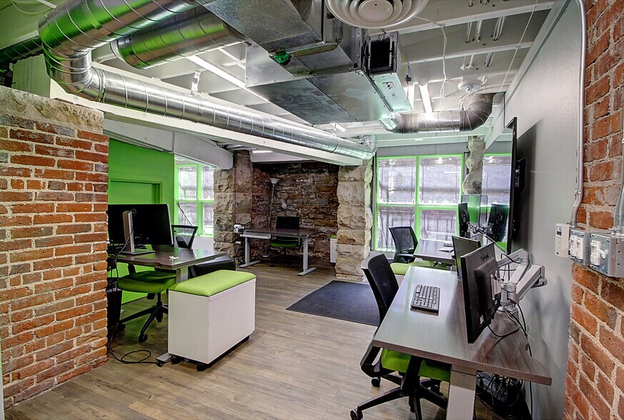 More Photos Of 2401 15th St, Denver Office For Lease