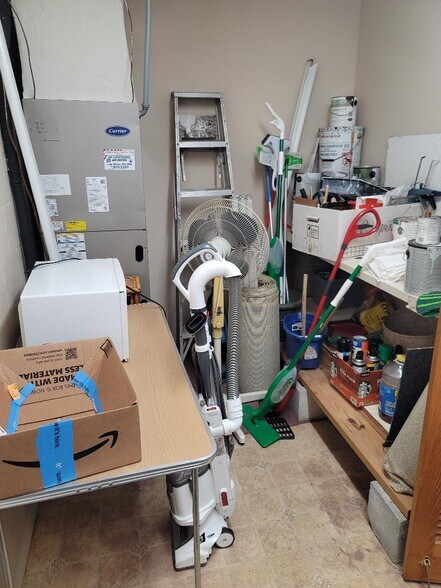 More Photos Of 107 Broadway St, Fort Meade Office For Sale