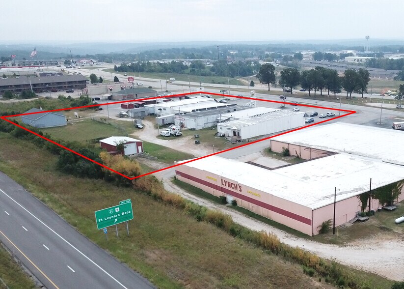 More Photos Of 208 Old Route 66, Saint Robert Freestanding For Sale