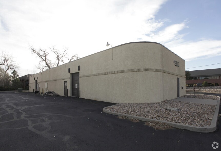 More Photos Of 4900-4910 Iris St, Wheat Ridge Warehouse For Sale