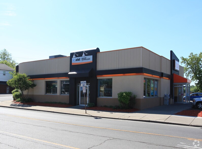 More Photos Of 34 E Genesee St, Baldwinsville Freestanding For Lease