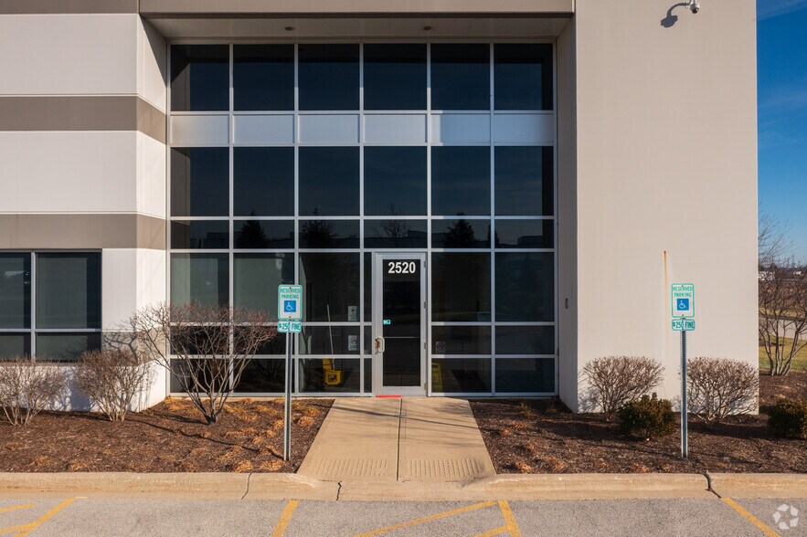 More Photos Of 2520 Haven Ave, Joliet Distribution For Lease