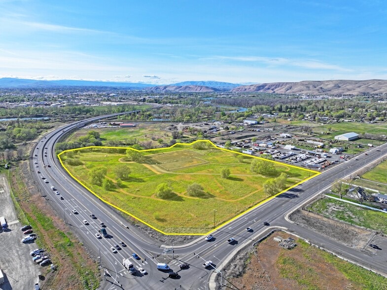 Primary Photo Of University Parkway at Highway 24, Yakima Land For Sale