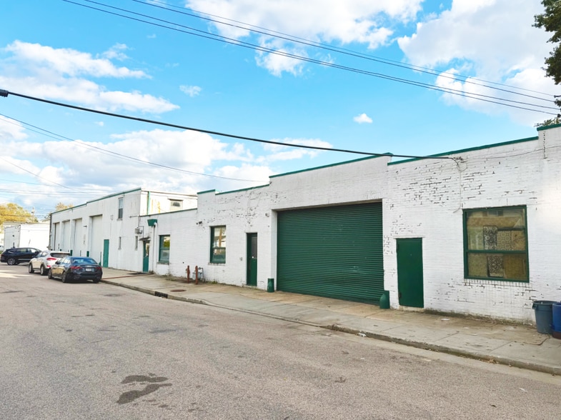 More Photos Of 87-95 Searing Ave, Mineola Warehouse For Sale