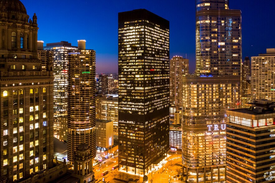 More Photos Of 330 N Wabash Ave, Chicago Coworking Space