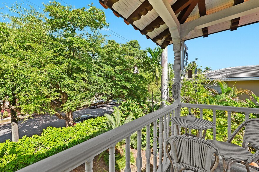 More Photos Of 36 Phoenetia Ave, Coral Gables Apartments For Sale