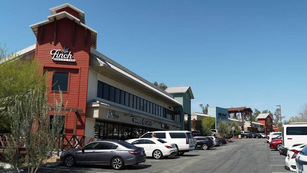 Primary Photo Of 32395A-32395B Clinton Keith Rd, Wildomar Unknown For Lease