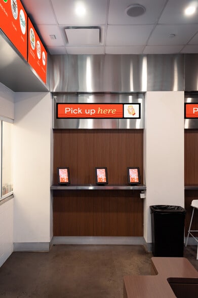 More Photos Of 750 8th Ave, New York Apartments For Lease