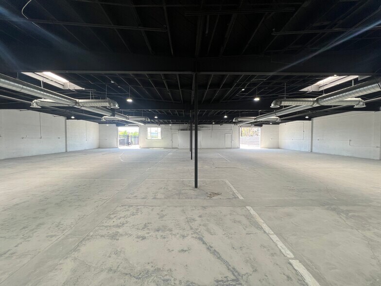 More Photos Of 3316-3318 Burton Ave, Burbank Warehouse For Sale