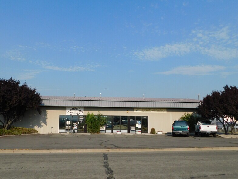 Primary Photo Of 3406 Centennial Park Dr, Carson City Distribution For Sale