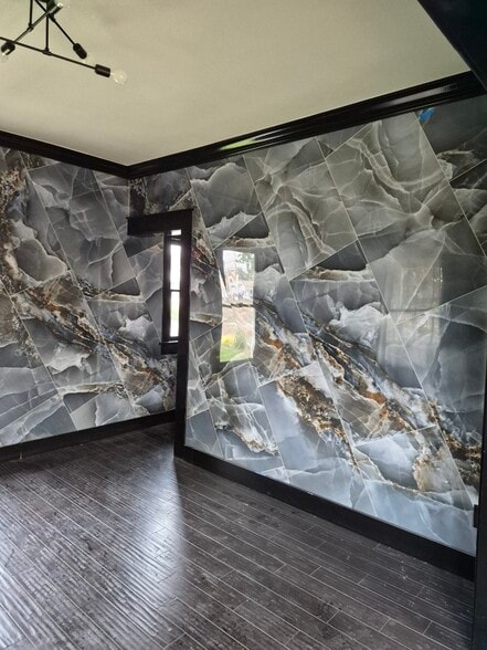 More Photos Of 10910 NE Fourth Plain Blvd, Vancouver Office For Lease