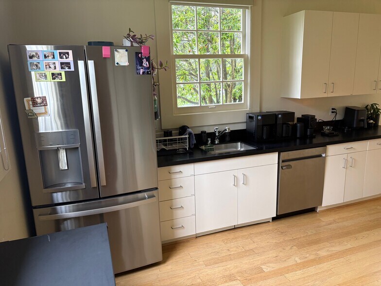 More Photos Of 10 Funston Ave, San Francisco Office For Lease