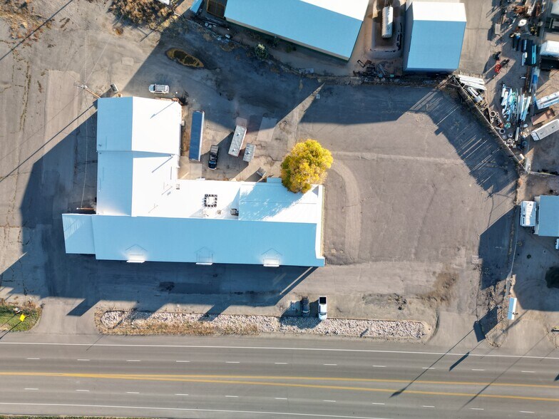 More Photos Of 1720 Main St, Lander Warehouse For Sale