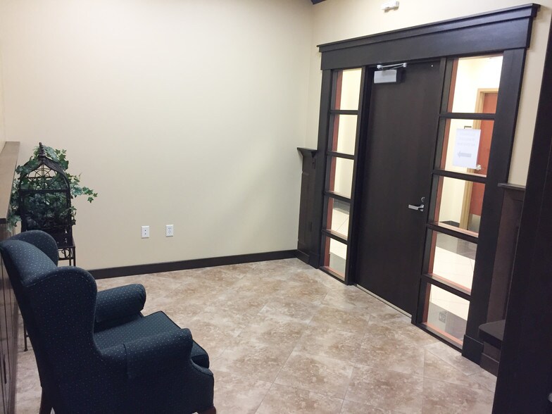 More Photos Of 233 S Pleasant Grove Blvd, Pleasant Grove Office For Sale