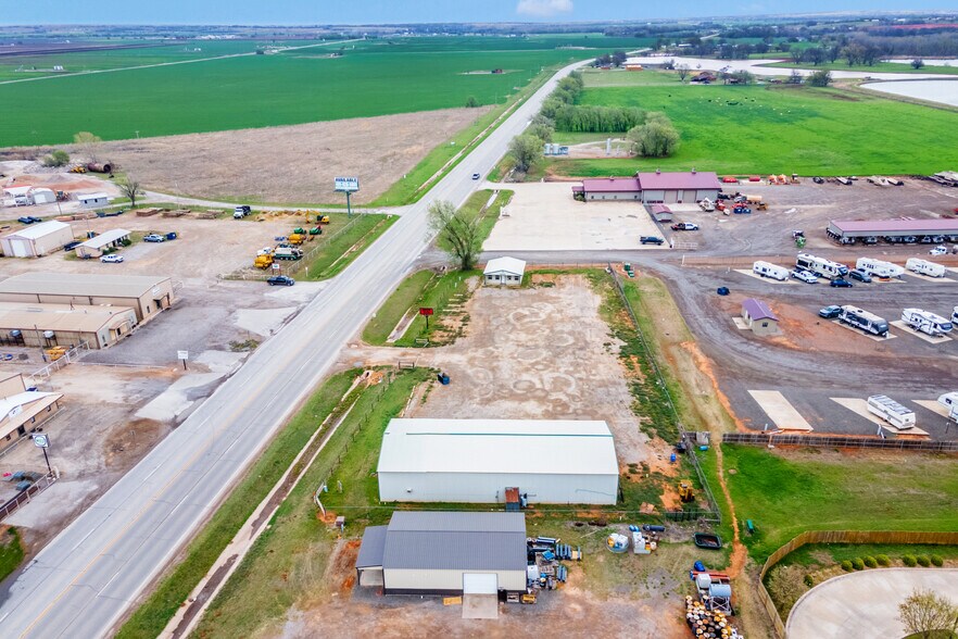 More Photos Of 403 Linwood Plz, Lindsay Warehouse For Sale