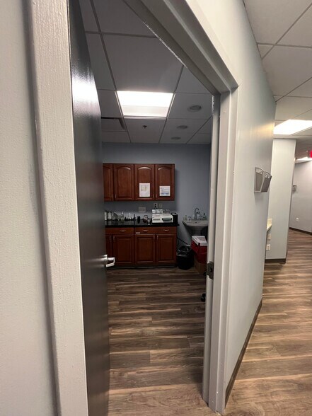 More Photos Of 2296 Opitz Blvd, Woodbridge Medical For Sale