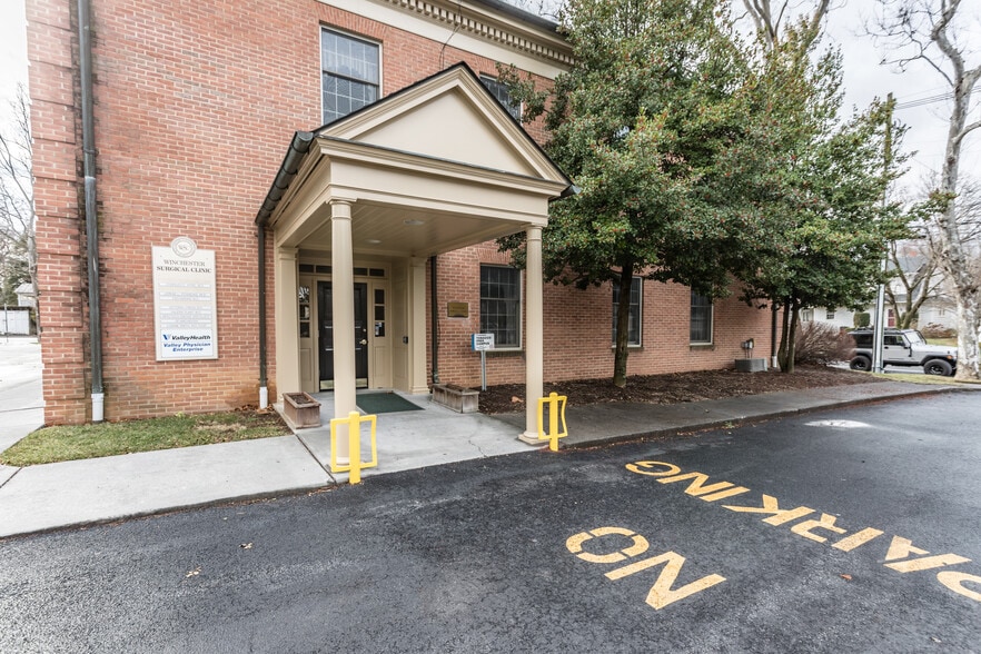More Photos Of 20 S Stewart St, Winchester Medical For Sale