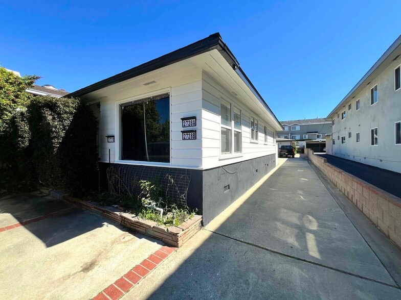 Primary Photo Of 2730 Arlington Ave, Torrance Apartments For Sale