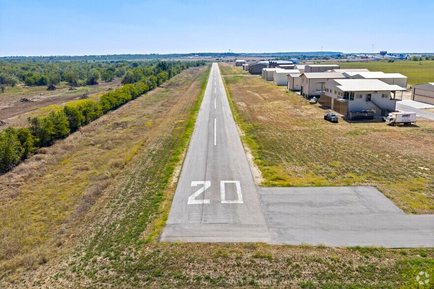 More Photos Of 15850 Salado Airport Rd, Salado Industrial For Sale