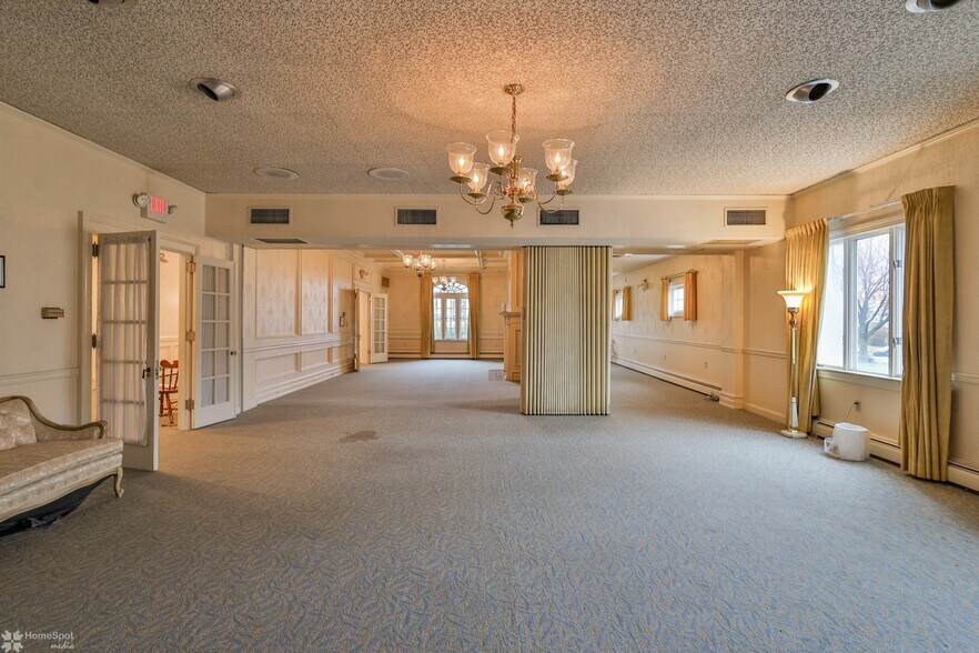 More Photos Of 1619 W Hamilton St, Allentown Funeral Home For Sale
