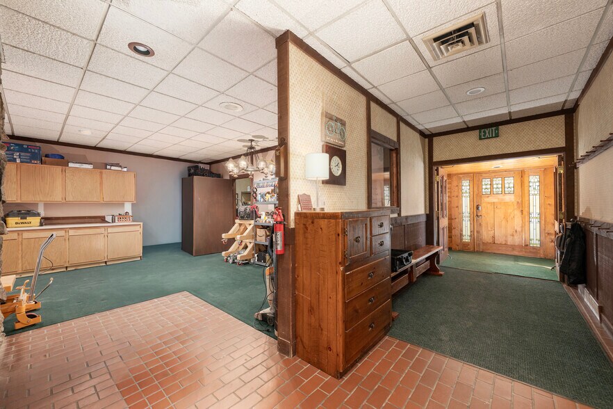 More Photos Of 312 4th Street St, Kremmling Light Manufacturing For Sale