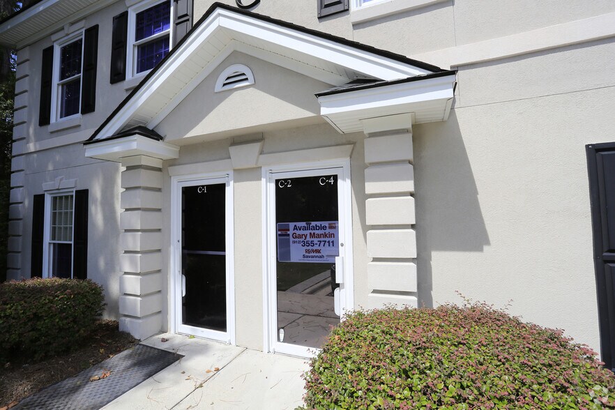 More Photos Of 315 Commercial Dr, Savannah Medical For Lease