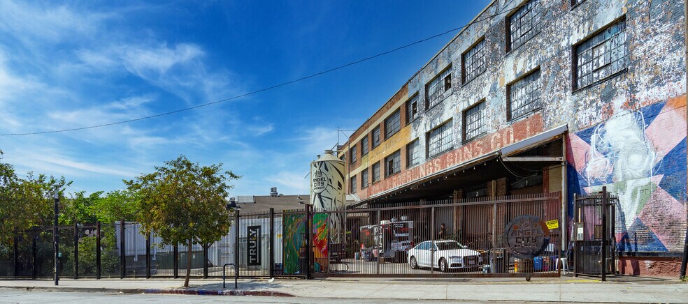 More Photos Of 216 S Alameda St, Los Angeles Warehouse For Sale