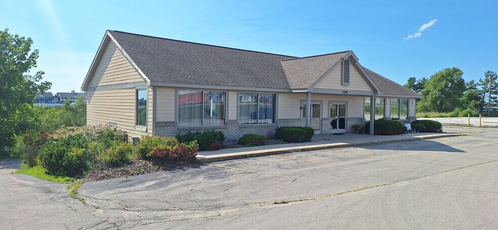 Primary Photo Of 308 US Highway 31 S, Traverse City Freestanding For Lease