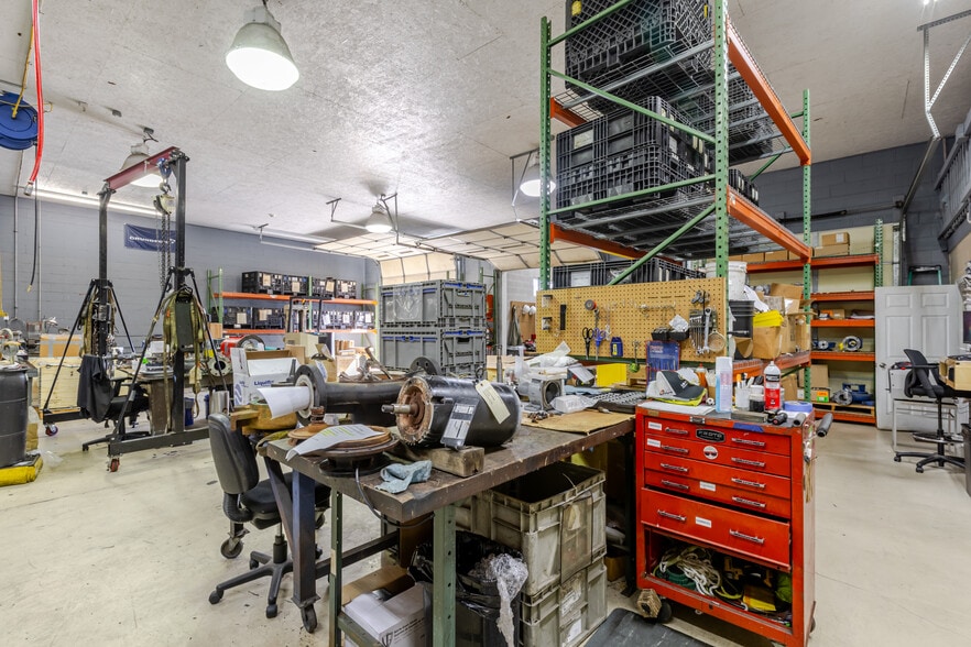 More Photos Of 138 Massey St, Fort Mill Light Manufacturing For Lease